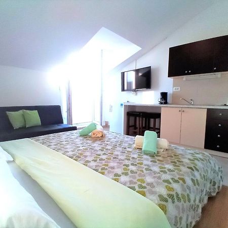 Guesthouse Cecilia Malinska Dış mekan fotoğraf