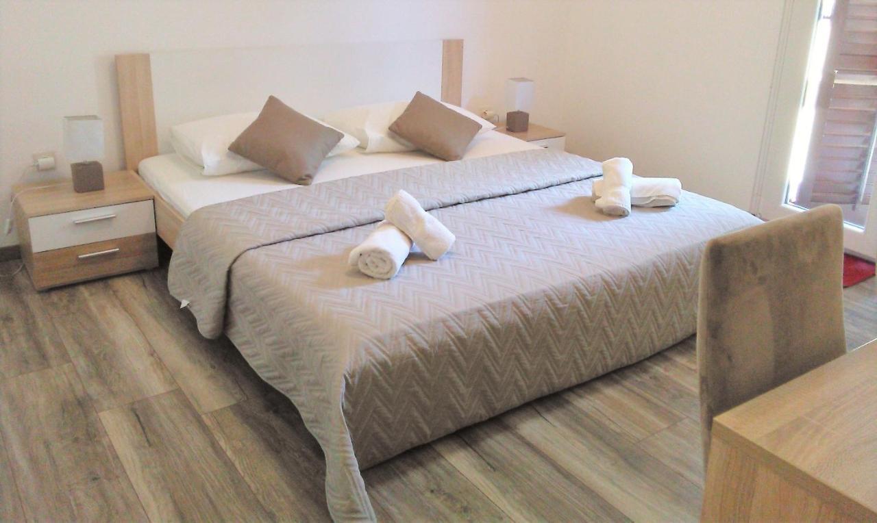 Guesthouse Cecilia Malinska Dış mekan fotoğraf