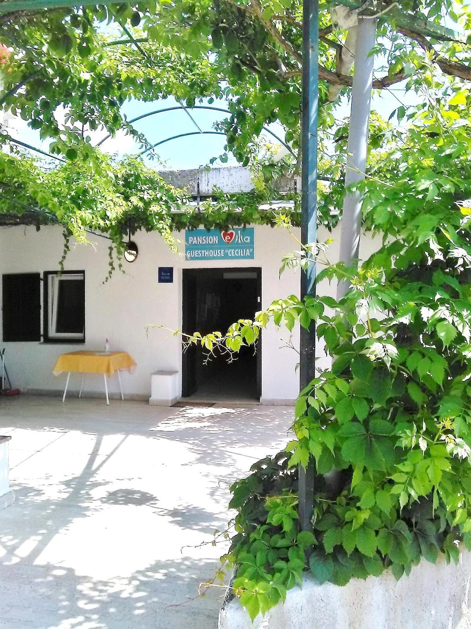 Guesthouse Cecilia Malinska Dış mekan fotoğraf