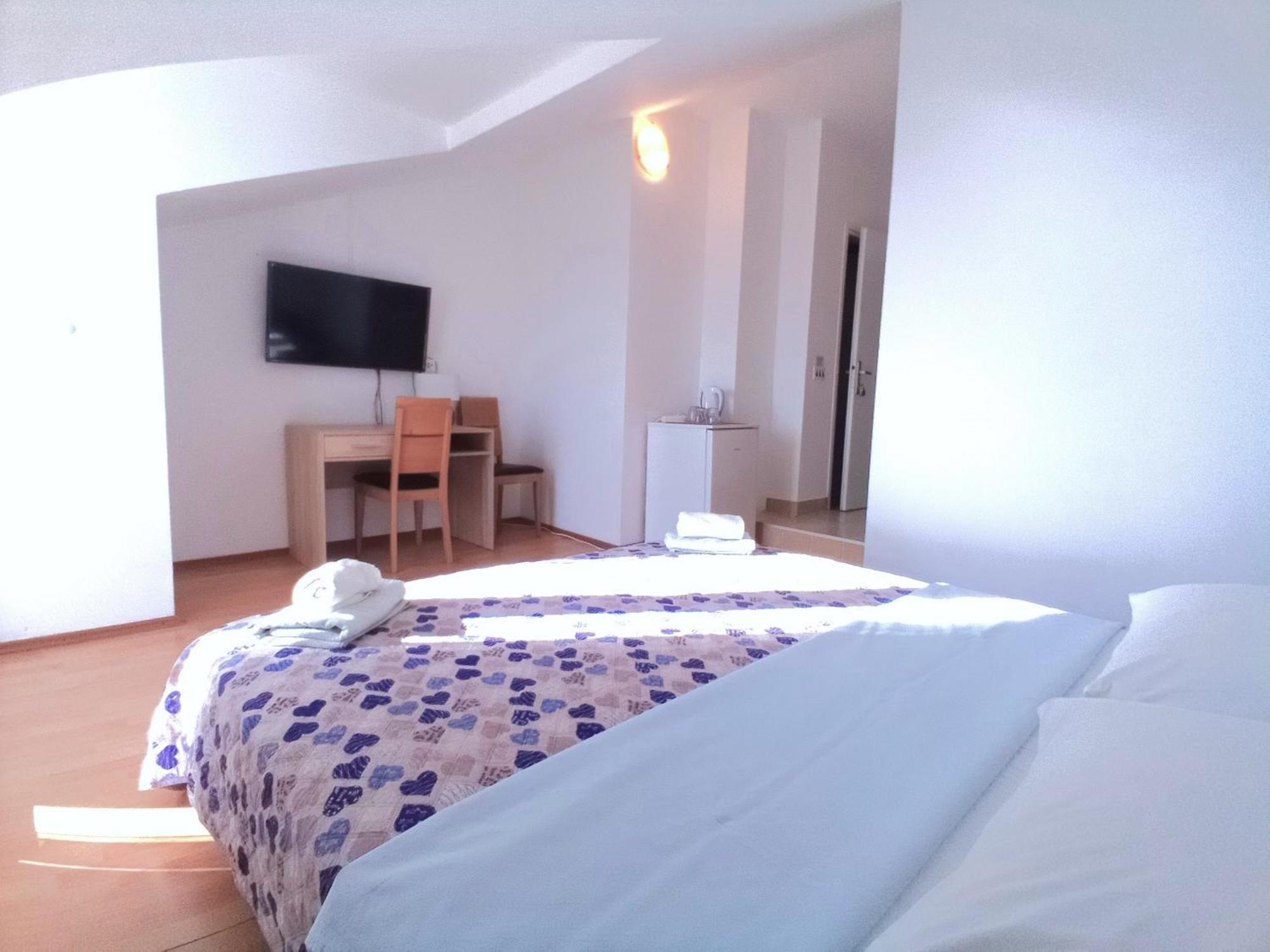 Guesthouse Cecilia Malinska Dış mekan fotoğraf
