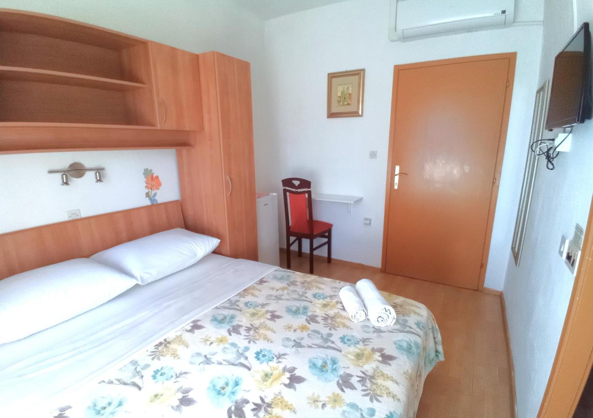 Guesthouse Cecilia Malinska Oda fotoğraf